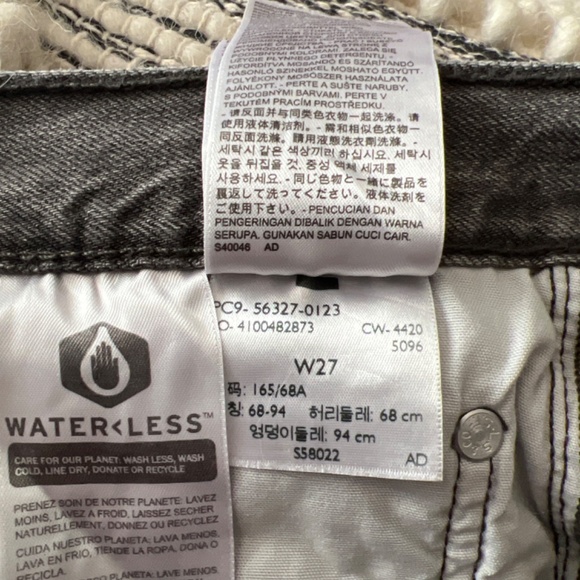 Levi 501 faded black short size 27 - Picture 3 of 3